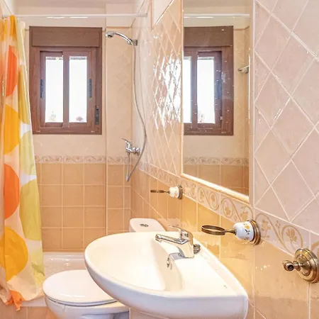 Beautiful In With Wifi Holiday home